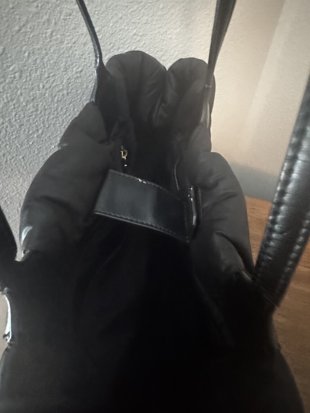 Tory Burch Black Quilted Logo Puffer Tote - Picture 6 of 7